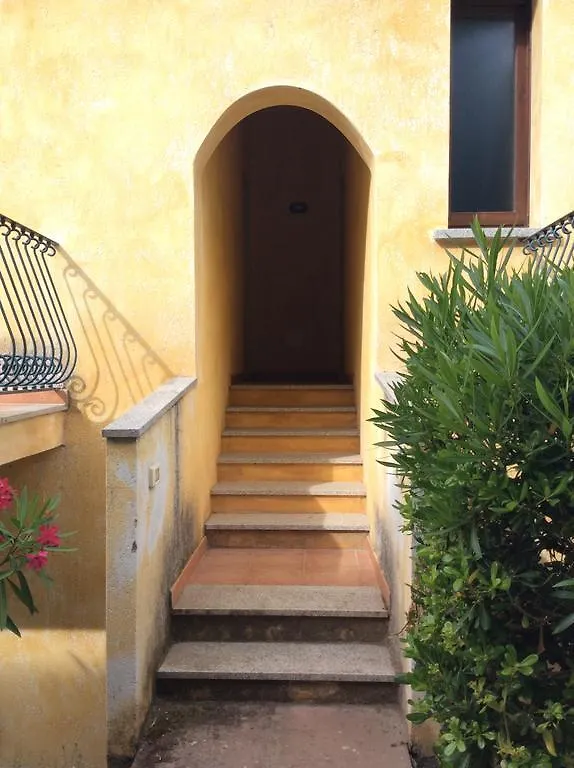Apartment Casa Vacanze Residence I Delfini Badesi