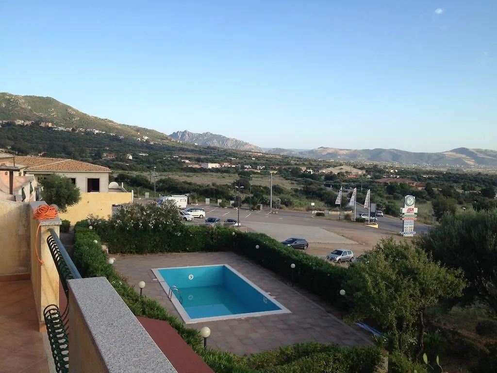 Apartment Casa Vacanze Residence I Delfini Badesi
